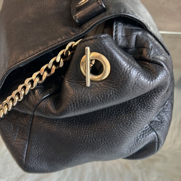 Carolina Herrera authentic black leather CH bag - Picture 4 of 9